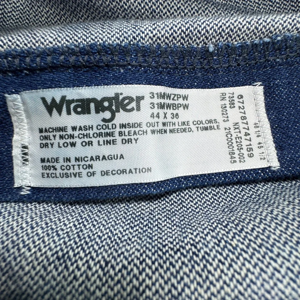 Wrangler Men's 44x36 31MWZPW Cowboy Cut Relaxed Fit Jeans Prewashed Indigo
